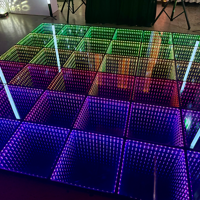 Light-Up Dance Floor (Infinity Mirror)